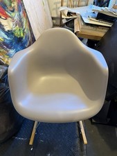 Eames RAR Rocking Chair RE by