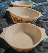 rare vintage 3 Pyrex Casserole