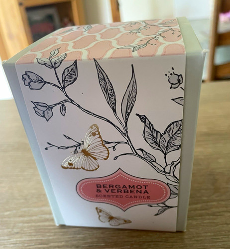 Bergamot verbena scented wax - &,