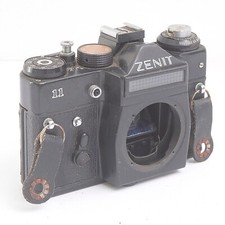 VINTAGE ZENIT 11 35mm RUSSIAN FILM CAMERA  c.1981-90 - #10