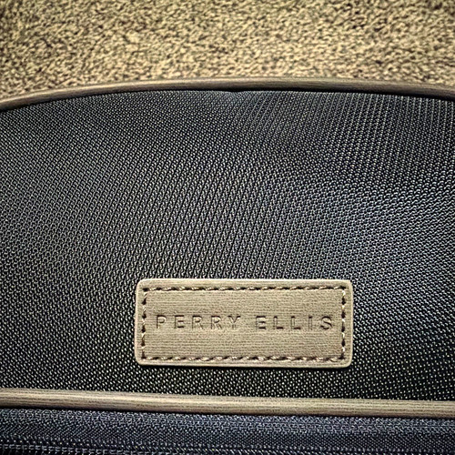 Perry ellis travel kit - ellis,