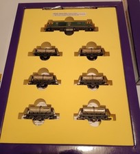 Dapol N gauge ND-084E  BR Blue Hymek With 6 Milk Tanks All Factory Weathered 