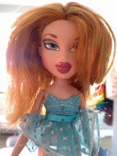 Bratz step out meygan with - meygan,