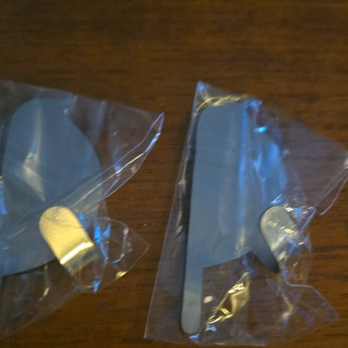 Bird shaped hooks 2pcs - bird,