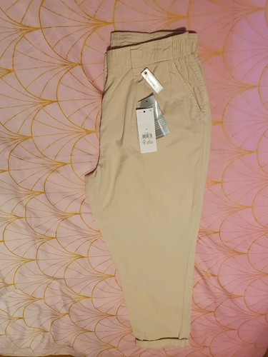 Bnwt ladies chino style - bnwt,
