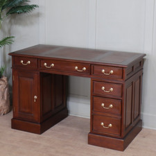 Small Mahogany Computer Desk |