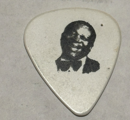 King guitar pick world - bb,