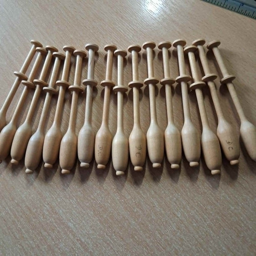 Wooden lace making bobbins - lace,