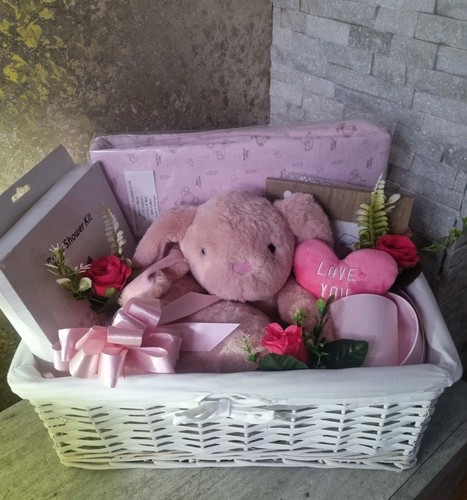 Pink baby shower hamper - , luxury