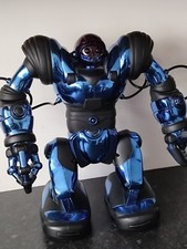 WowWee Robosapien Robot Chromatic Blue 2004