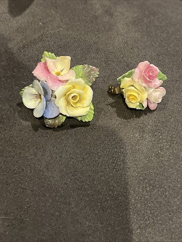 Vintage bone china flower - 2x,