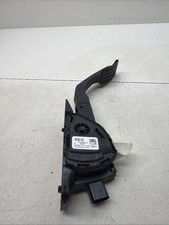 ACCELERATOR THROTTLE PEDAL