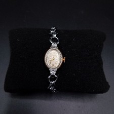 Vintage Bulova Ladies Wristwatch 17 Jewels Clasp 10Kt Gold Face FLT30-DM