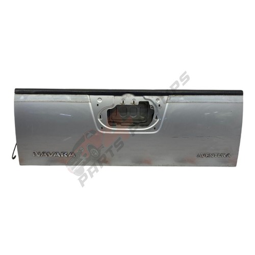 Nissan navara rear - rear, tailgate