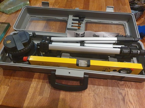 Laser pointer level - , with