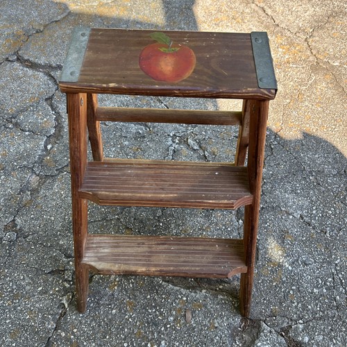 Vintage wooden step - 2,