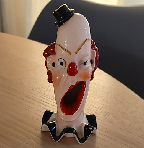 Shafer vater clown head - clown,