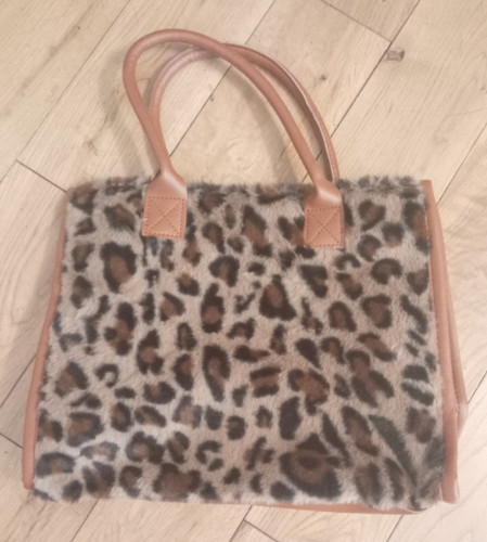 Leopard print faux fur tote - print,