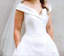 Suzanne Neville 2024 Allegri