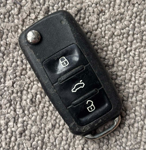 Genuine volkswagen button - volkswagen, 3