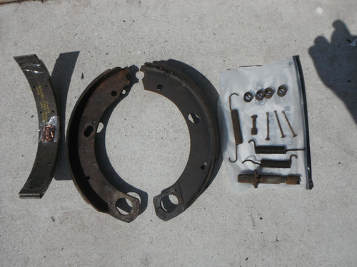 Side brake shoes ferguson - side,,