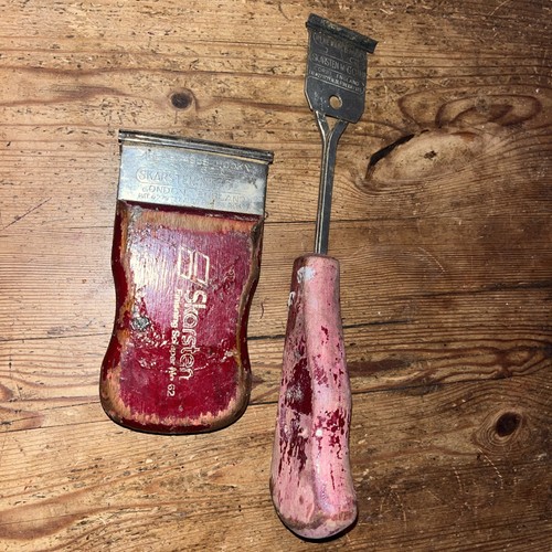 Two vintage skarsten - ,