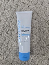 Skinn Cosmetics Hand Restore