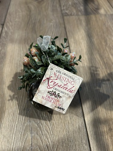 Ganz kissing krystals ornament - kissing,