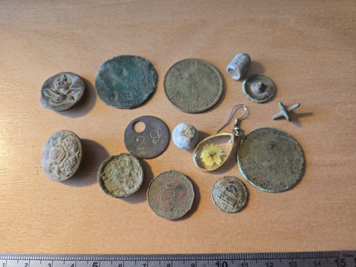 Lot metal detecting - lot,