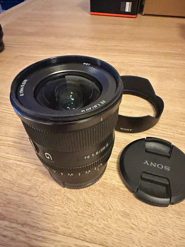 Sony 20mm 8 g wide - g,