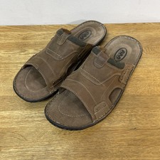 AM Shoe Company men’s brown