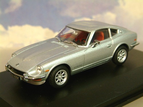 Oxford diecast s30 datsun - diecast,