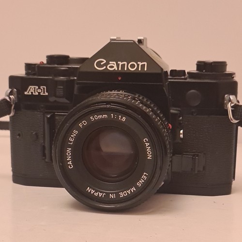 Canon 35mm slr camera - 35mm,
