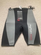 GUL RESPONSE ADULT 2mm NEOPRENE WETSUIT SHORTS SMALL 29-31" waist new with tags