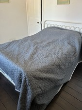 Superking Designer Bedspread Eiderdown light Grey & Dark  Grey Quilted