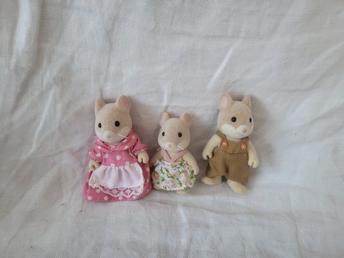 Sylvanian families hamilton - families,