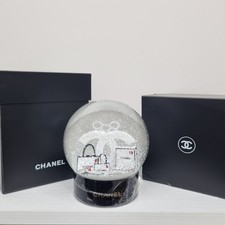 Authentic CHANEL 2019 Snow