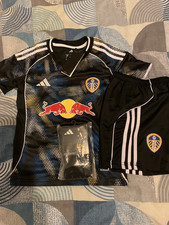 Adidas Leeds united  chlidrens