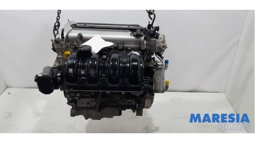 Engine without attachments - without,