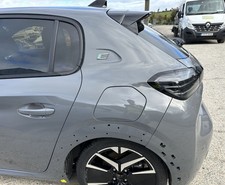 PEUGEOT e-208 QUARTER PANEL