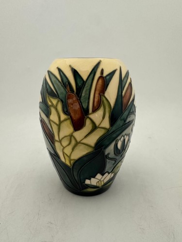 Moorcroft 1995 lamia water - lamia, 'water
