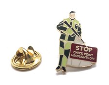 UDR CHECKPOINT SOLDIER LAPEL BADGE NORTHERN IRELAND ULSTER DEFENCE REGIMENT