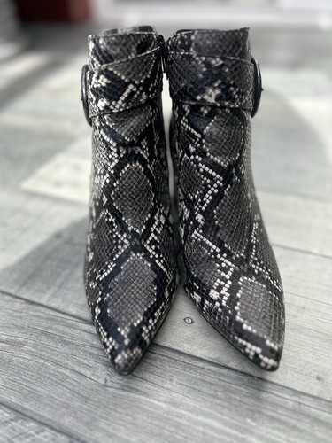 Ladies snakeskin print - snakeskin,