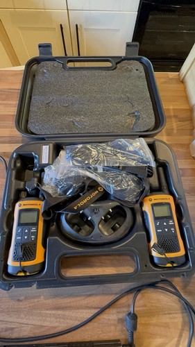 Motorola walkie talkies - motorola, (