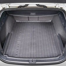 DriveDen Tailored Black Rubber Boot Liner Mat for VW Passat Estate Mk.8 15-23