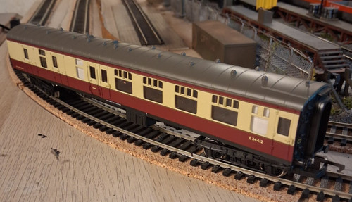 Hornby mk1 crimson cream - mk1, &