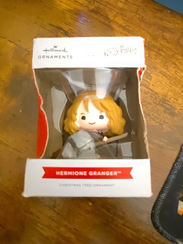 Hermione granger christmas - hermione,