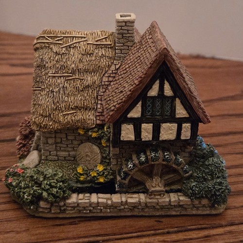 Lilliput lane waterside mill - lilliput,