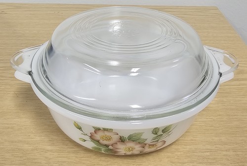 Vintage 60s pyrex wild rose - 60s,