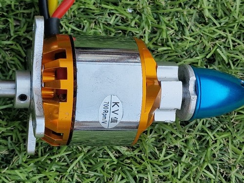 Brushless motor 700kv - motor,